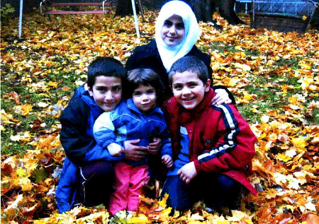 Yassin Aref's Children, Salah, Ayah, Azzam With Alaa At Back Dec. 07