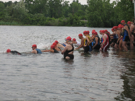 3rd Heat Takes Off, The Wife In Front Hesitates