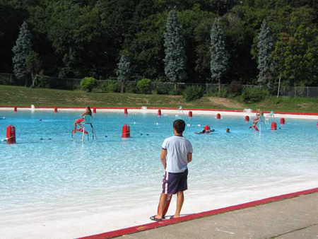 Lincoln Park Pool