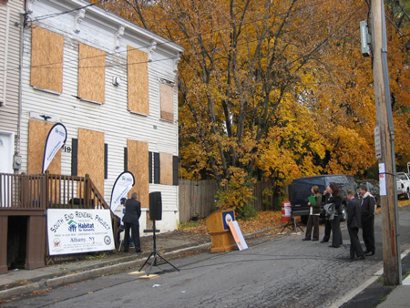 19 Odell Street, Setting Up For The Ceremony