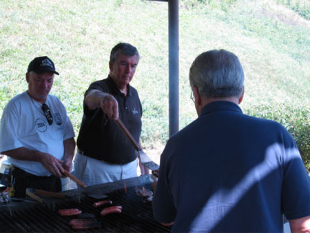Frank Commisso Sr. Gets A Burger From The Senator