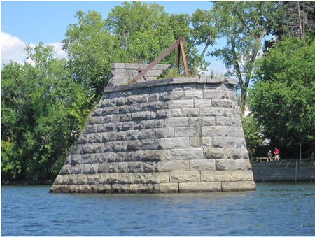 Mysterious Pier Near The Lansingburg Side, What Exactly Was It?