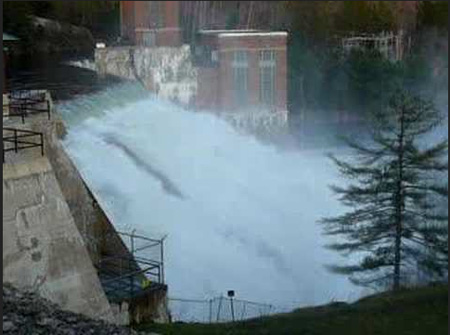 Water Pouring Uncontrolled Over The Batchellerville Dam At Sacandaga, August 2011