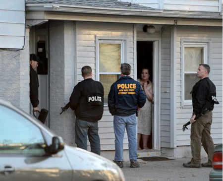 Albany And NYS Police Searching A House On Dana Avenue, 2012