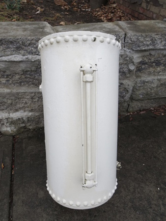 Expansion Tank For A Pumpless Hot Water Circulation System