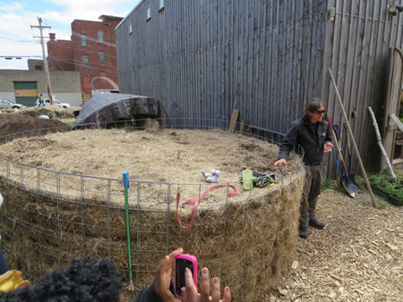 Explaining The Compost Heating system