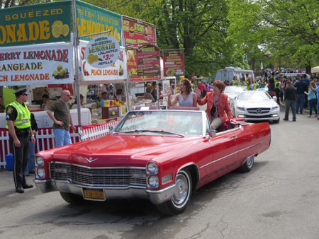 Mayor Sheehan Accompanies 2015 Tulip Queen Alexandra Cronin On Her Way To Give Up Her Crown