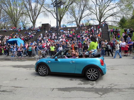 Contestant Arriving By Mini Cooper