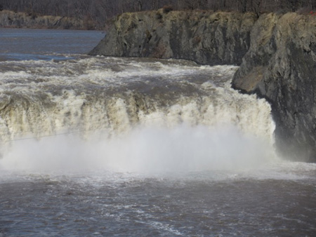 Cohoes Falls, North End, April 2017