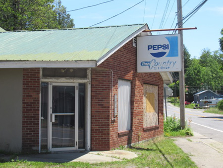 "Thee Country Store” Out On 29A
