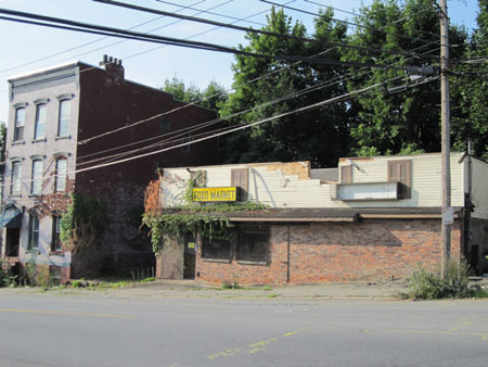 Former Scavo's Market On Morton Avenue To Be Replaced By Housing