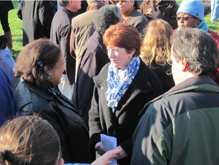 Kathy Sheehan Listens To A Supporter